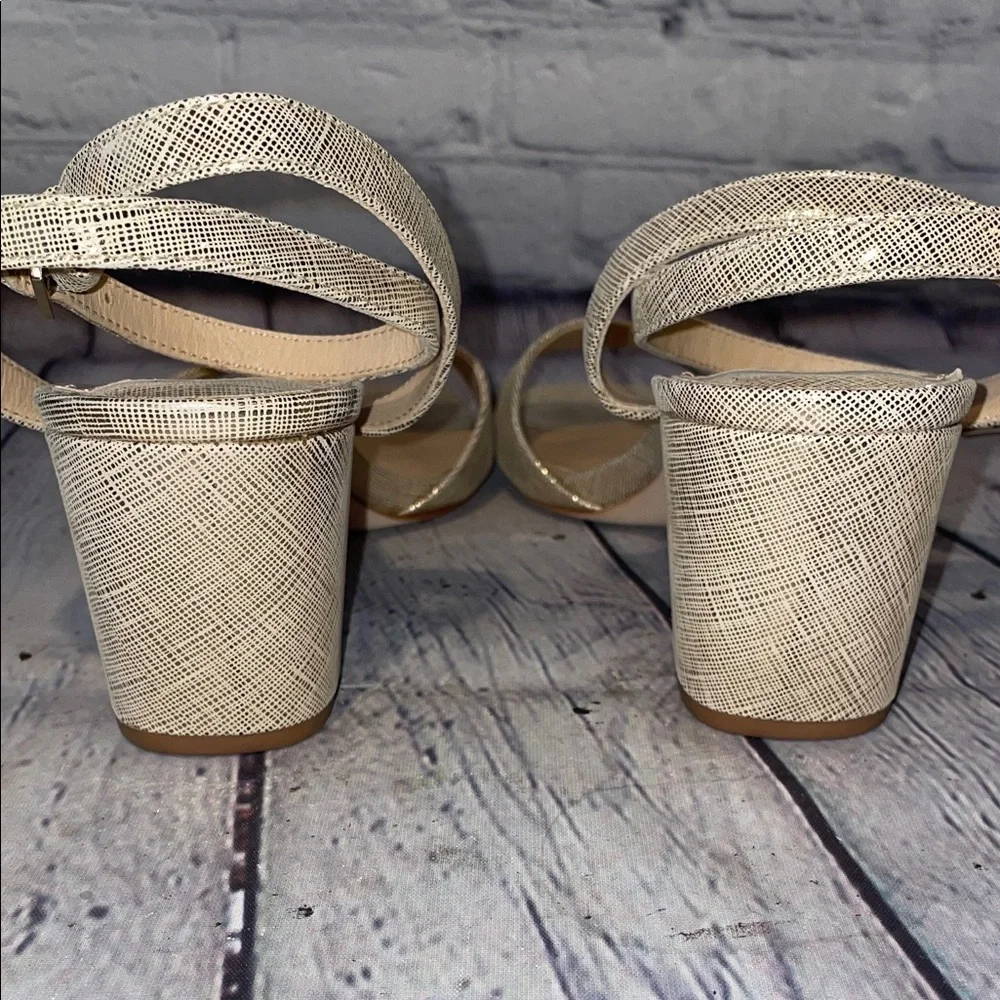 ANTONIO MELANI Gold Textured Ankle Strap Heels Sz 9.5
